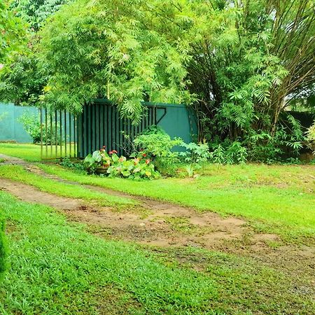 Madara Hotel Horana Bagian luar foto