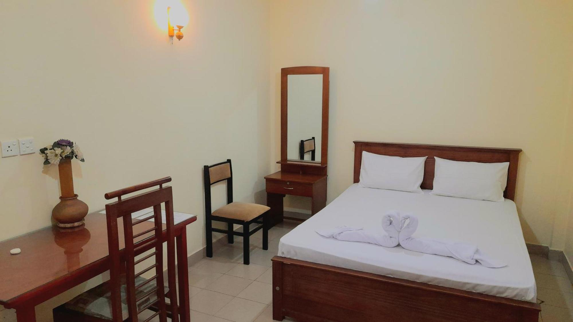 Madara Hotel Horana Bagian luar foto